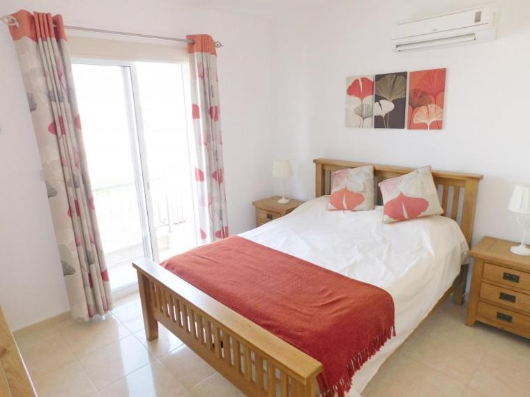 Excellent 2 Bed Apartment Μανδριά Εξωτερικό φωτογραφία