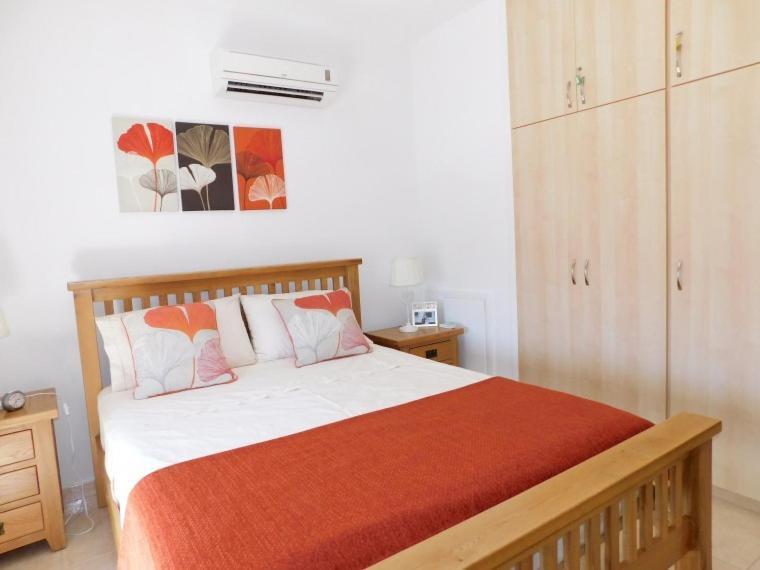 Excellent 2 Bed Apartment Μανδριά Εξωτερικό φωτογραφία
